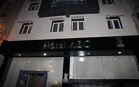 Abc Hotel